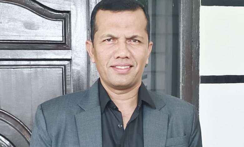 Efendi, S.Pd., M.Pd Penulis Merupakan Kepala SDN 1 Banda Sakti Kota Lhokseumawe